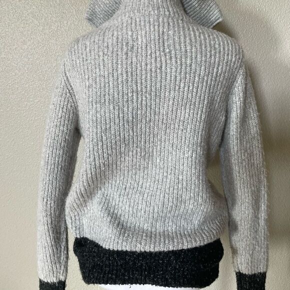 M Rena Sweater - Picture 3 of 8